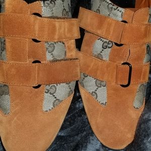 Gucci Authentic Logo canvas loafers